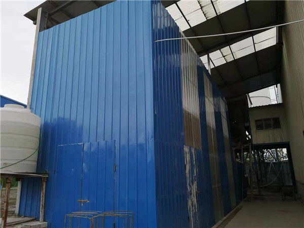 封閉後(hòu)的和料倉(cāng)