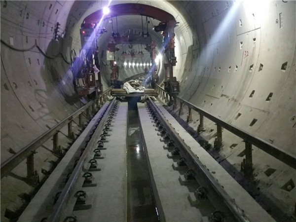 2017年底(dǐ)西安地鐵4号線所(suǒ)用公司軌枕産品(pin)