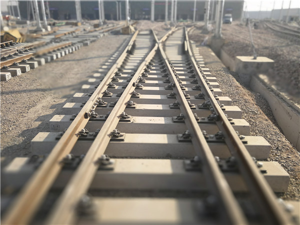 西安地(di)鐵3号線所(suǒ)用公司岔(cha)枕産品